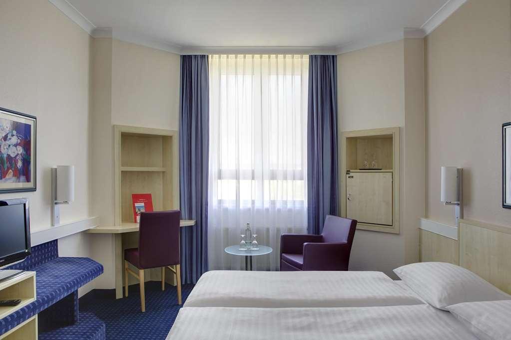 Intercityhotel Ulm Habitación foto